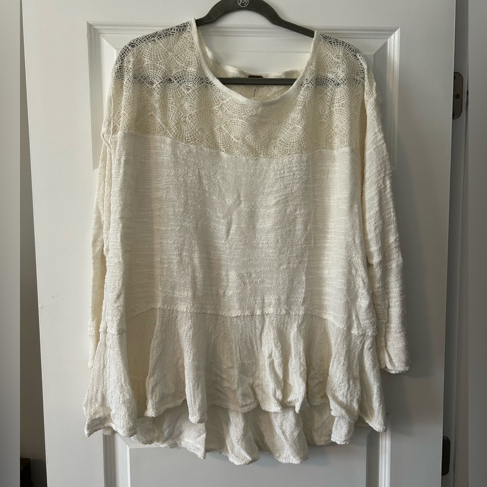 Free People Cream 3/4 Sleeve Ruffled Blouse